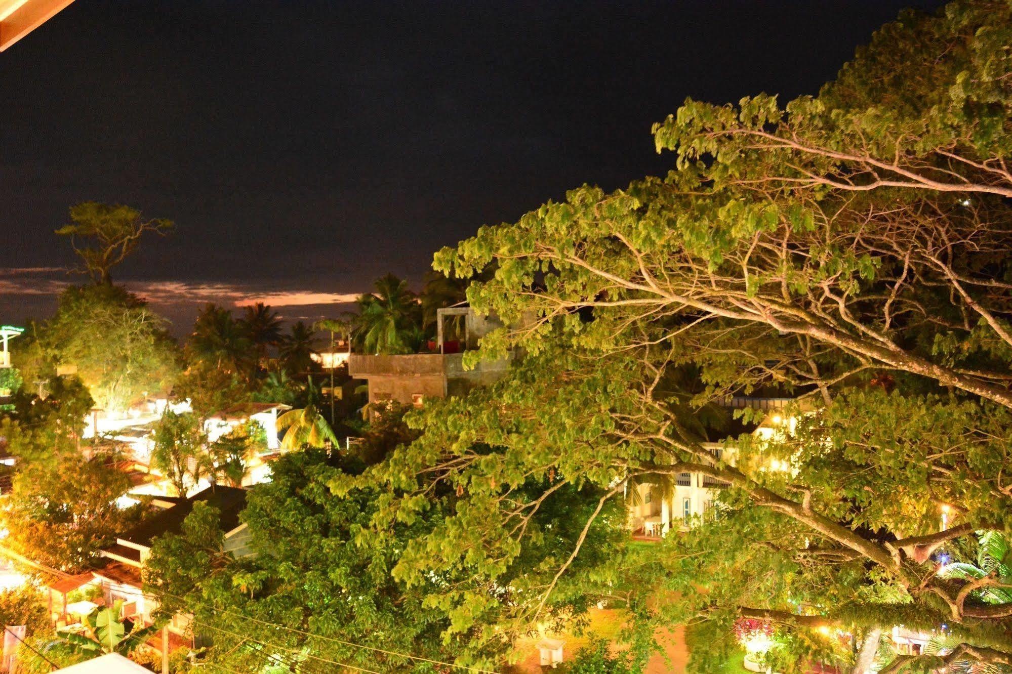 Gloria Grand Hotel Unawatuna Exterior foto